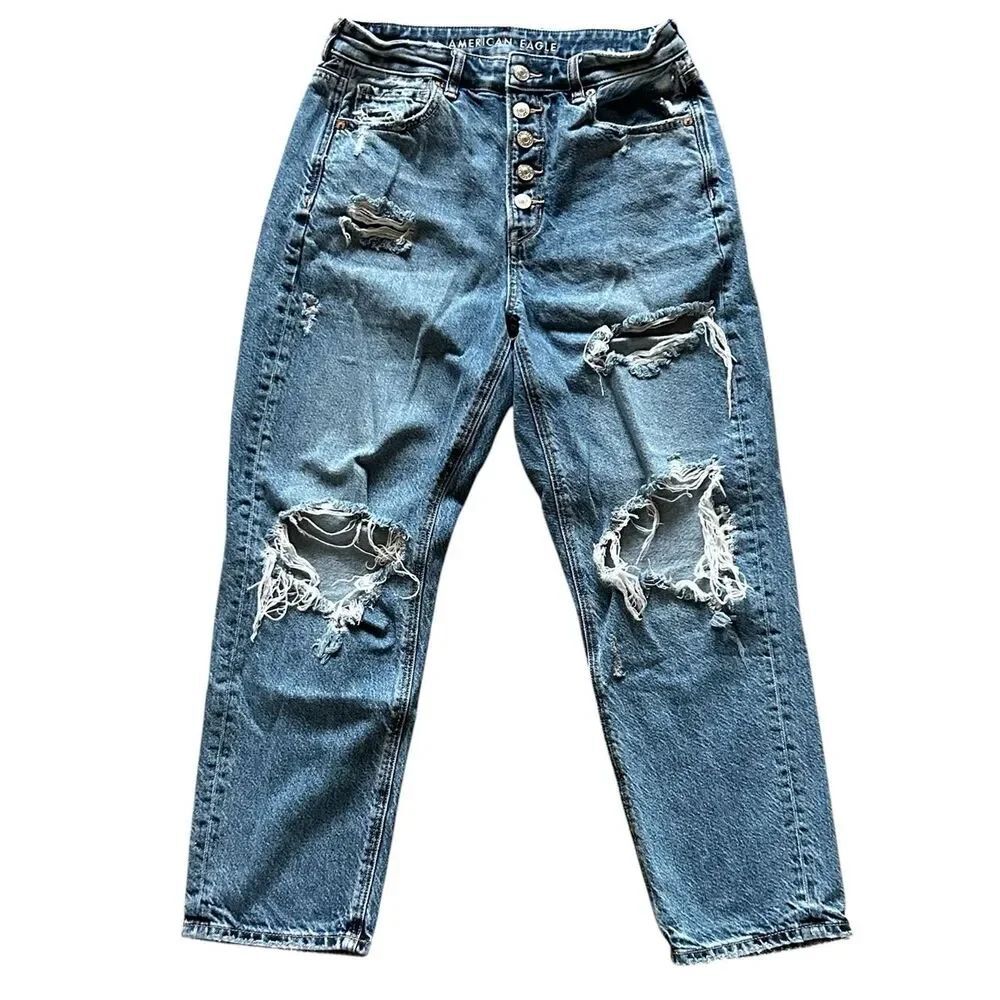 American Eagle Mom Straight Jeans